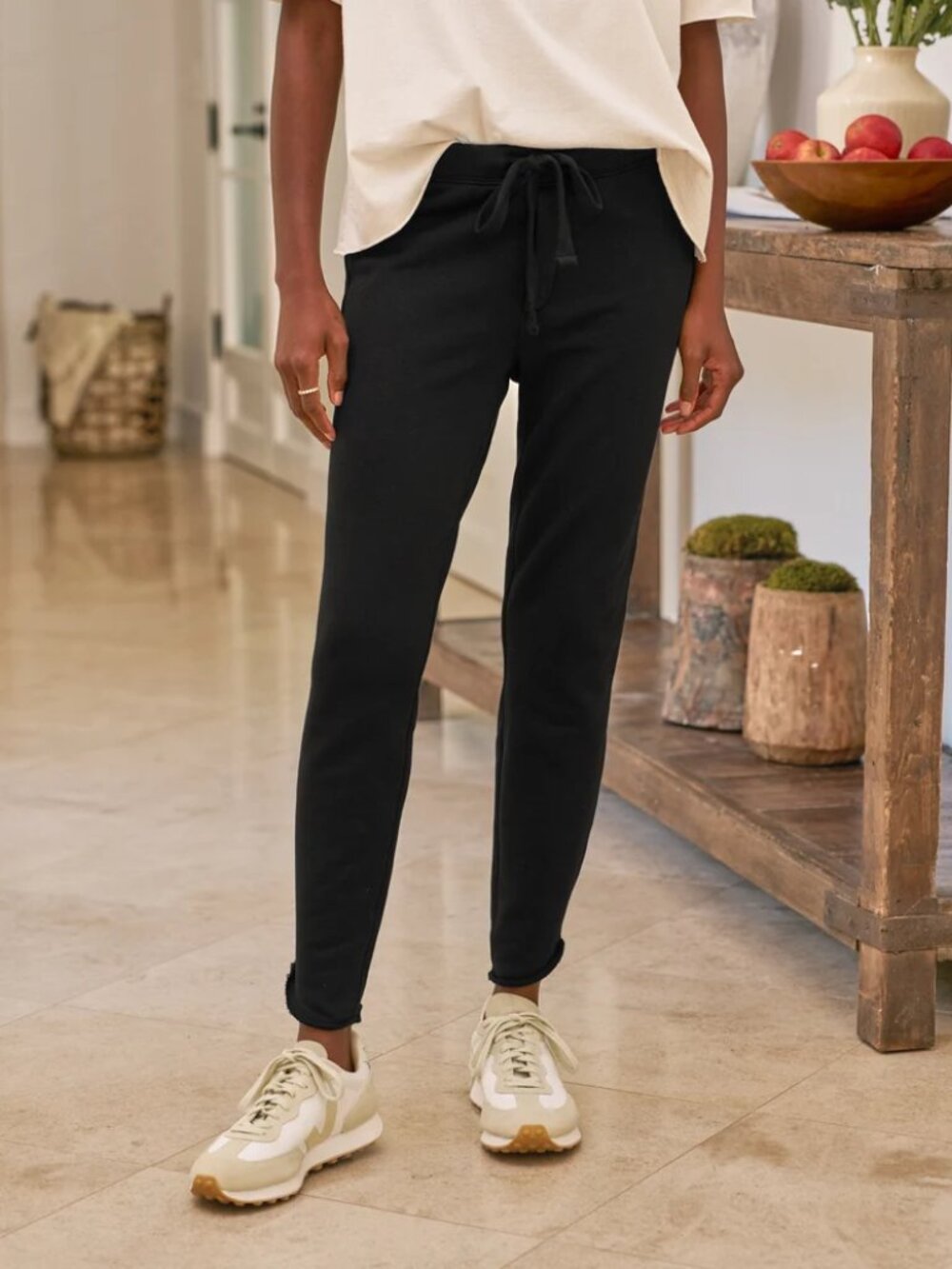 Frank & Eileen 100% Cotton Christine Tulip Ankle Sweatpants Black | Medium
